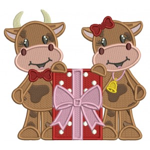 Mr. And Mrs. Cow Holding Big Present Valentine's Day Filled Machine Embroidery Design Digitized Pattern
