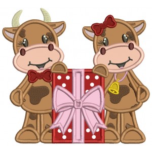 Mr. And Mrs. Cow Holding Big Present Valentine's Day Applique Machine Embroidery Design Digitized Pattern